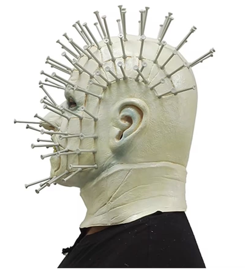 Pinhead maska hellraiser s klincami hlava na tvar