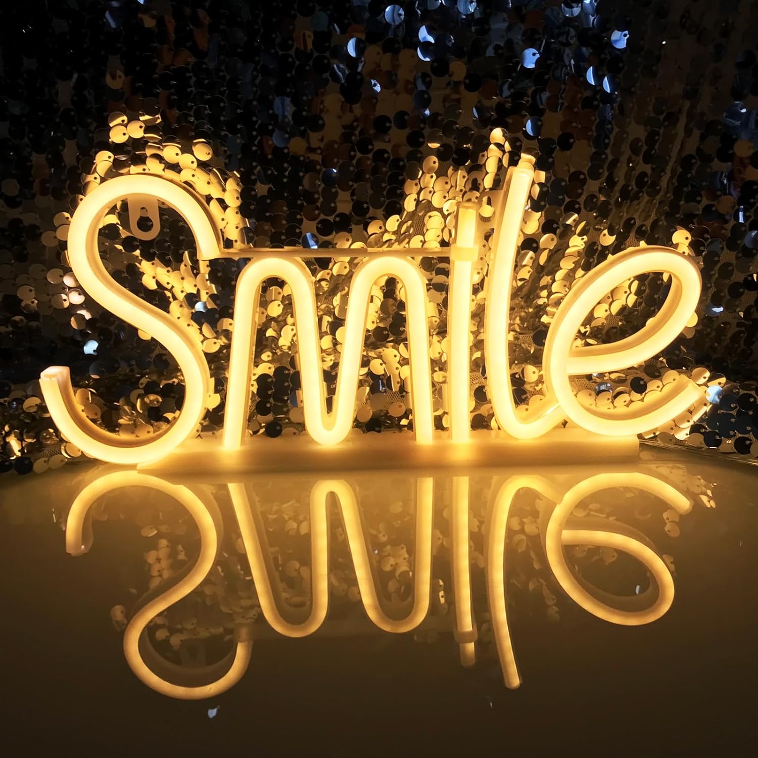 Smile úsmev led svietiaci napis na stenu neon
